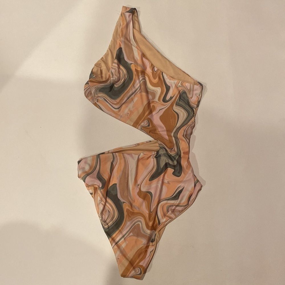 Beach Riot | Marble One-Piece Size M - Picture 3 of 5